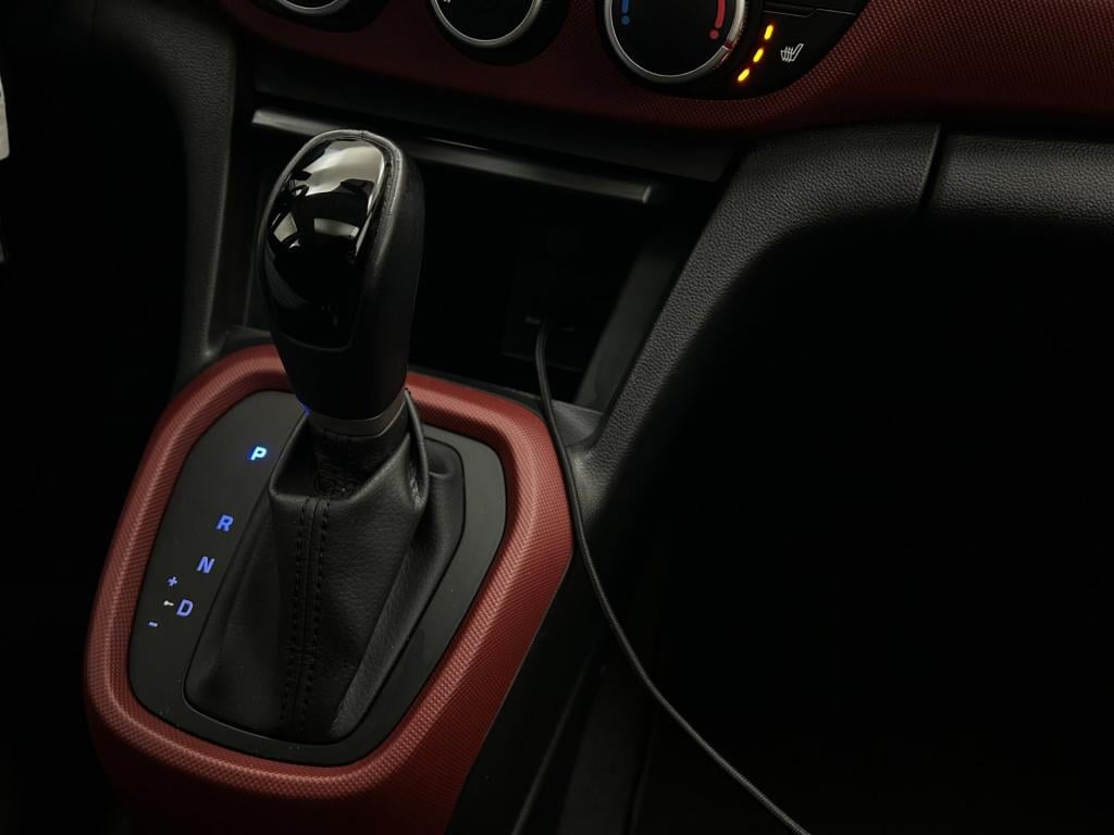 Hyundai I 10 occasion 1.2i | zwart | tweedehands hyundai i10 | airco | stoe