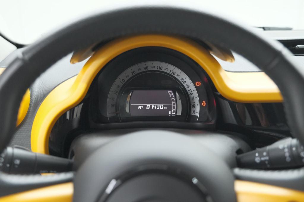 Renault Twingo 1.0 sce intens | premium | apple carplay | parkeersensoren |