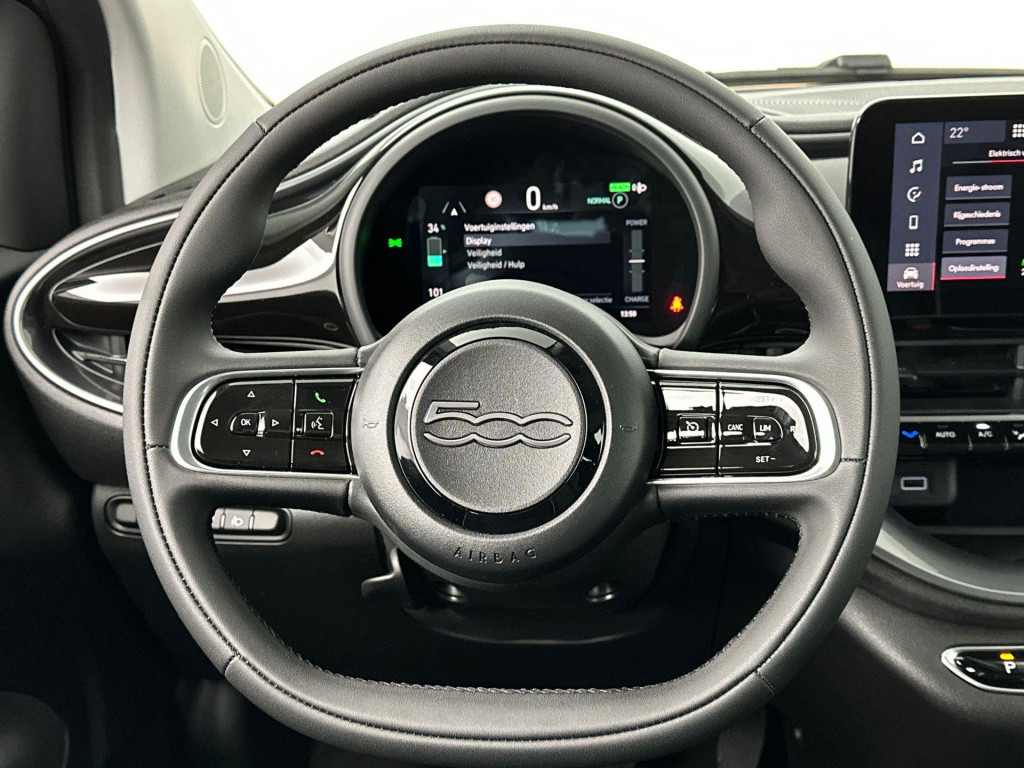 Fiat 500e 42 kwh | carplay | cruise control | ecc | pdc |