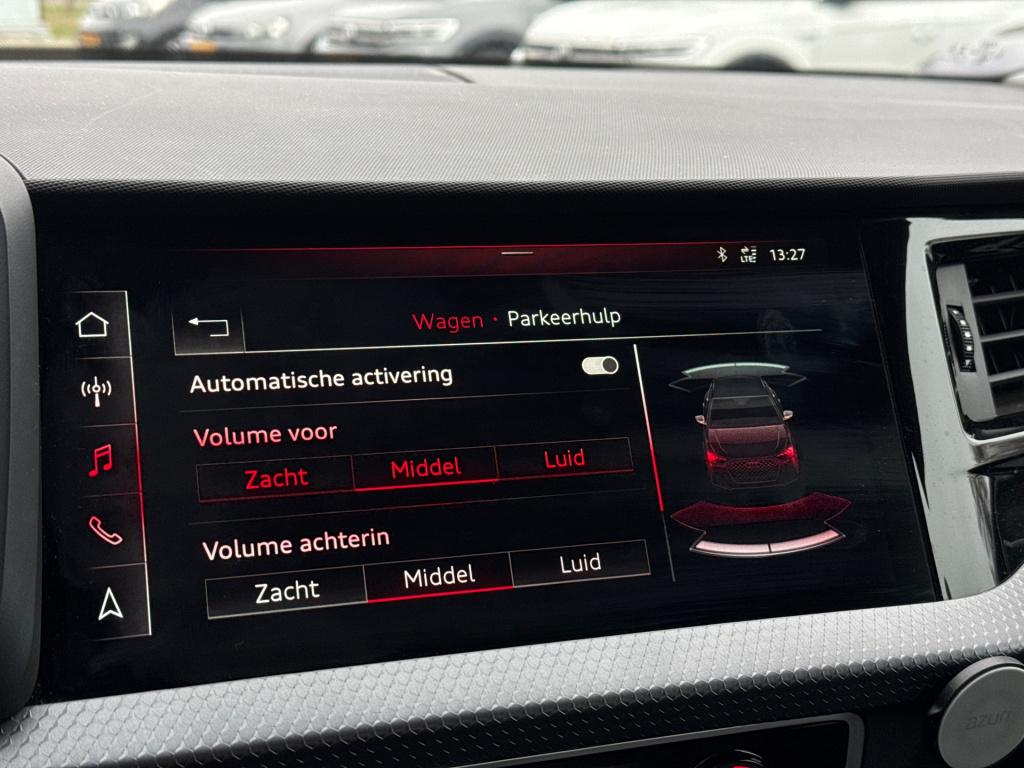 Audi A1 Sportback 35 tfsi 1.5 * 150pk! * navigatie * cruise control *stoelv