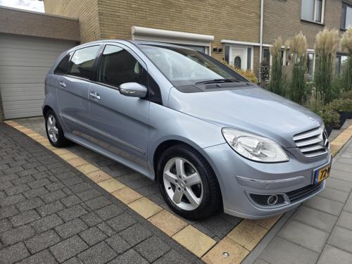 Tekoop zeer mooie Mercedes B.Klasse 200 Turbo Automaat
