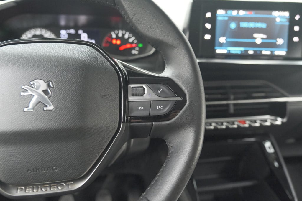 Peugeot 208 puretech 75 active | apple carplay | cruise control | airco