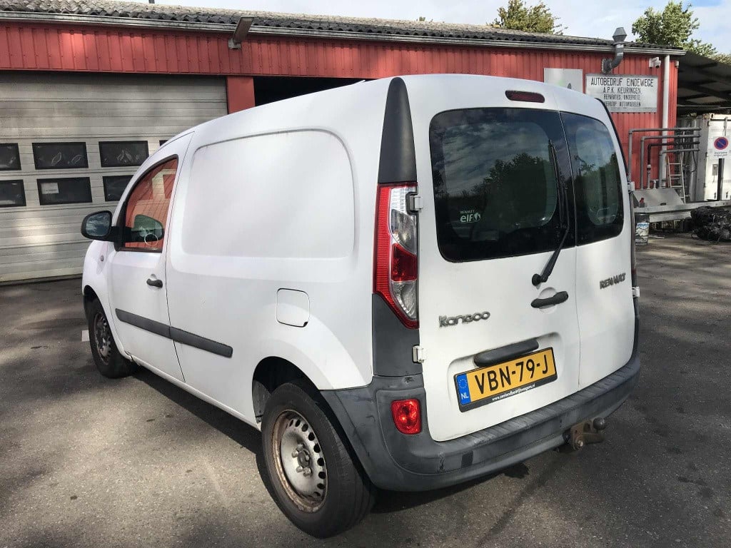 Renault Kangoo express 1.5 dci 75 versnellingsbak kapot