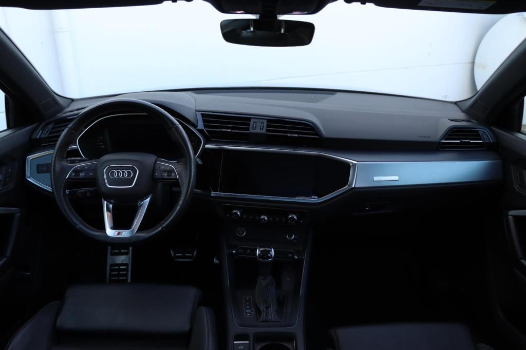 Audi Q3 45 tfsi e s edition 245pk s tronic