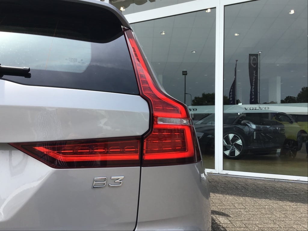 Volvo V60 b3 163pk essential| camera| adap.cruise| google maps