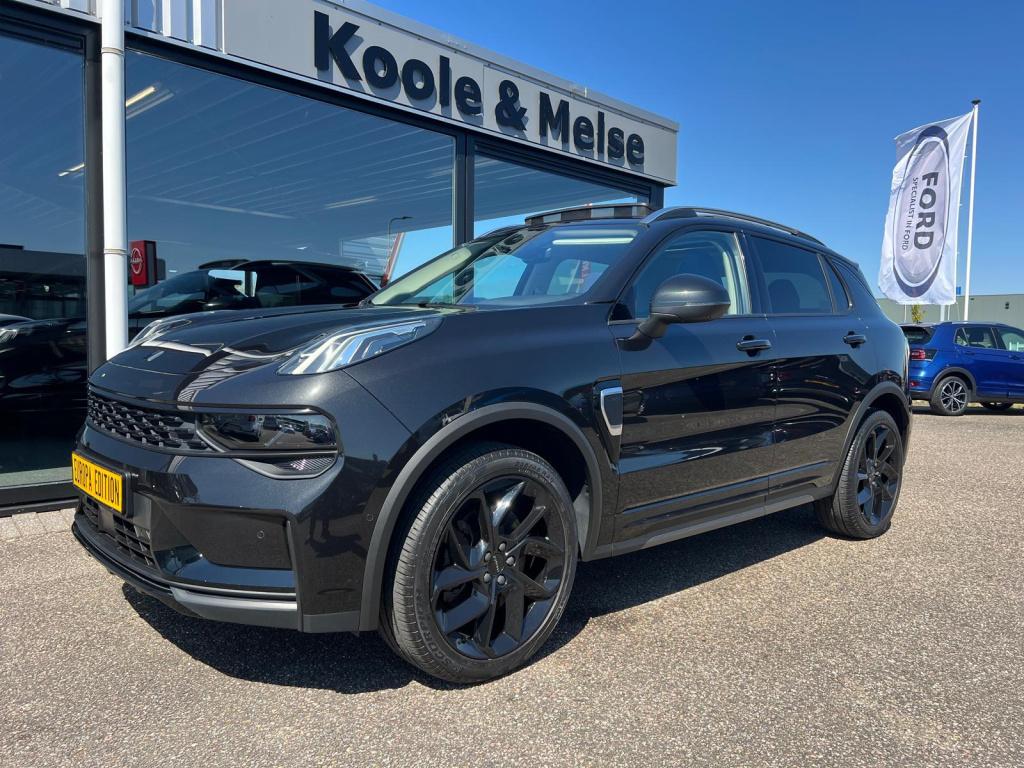 Lynk & Co 01 1.5 261pk plug in hybrid 7dcth , black edition , panodak , 360