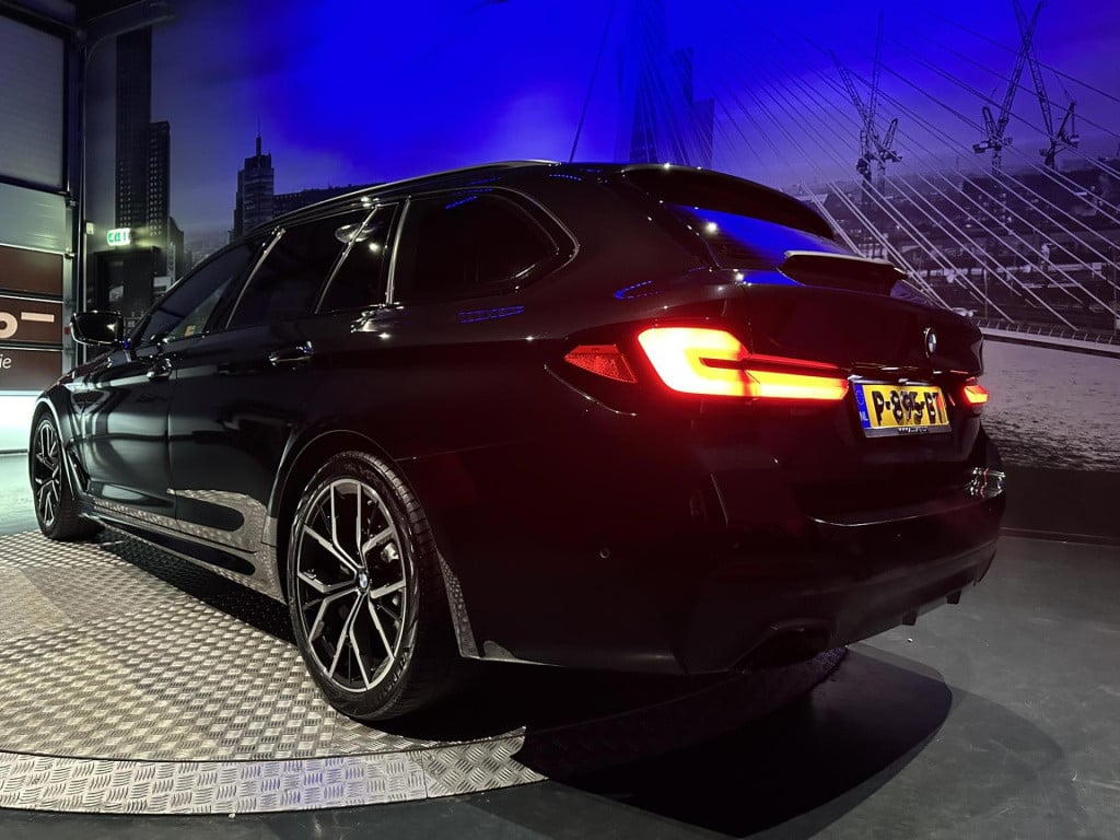BMW 5 Serie touring 520i high executive m-pakket *camera*leer*