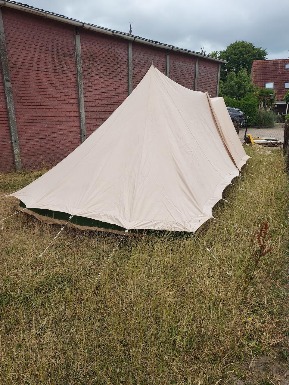 Bijna Gratis koopje piramide tent biesbos