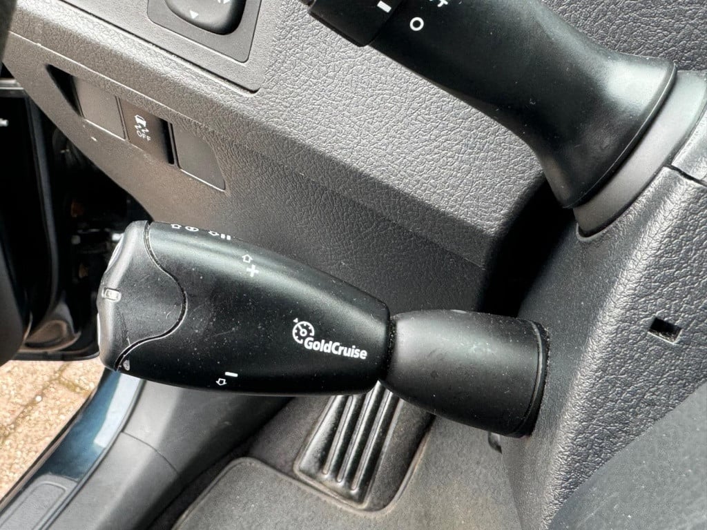 Toyota Corolla Verso 1.6 vvt-i comfort