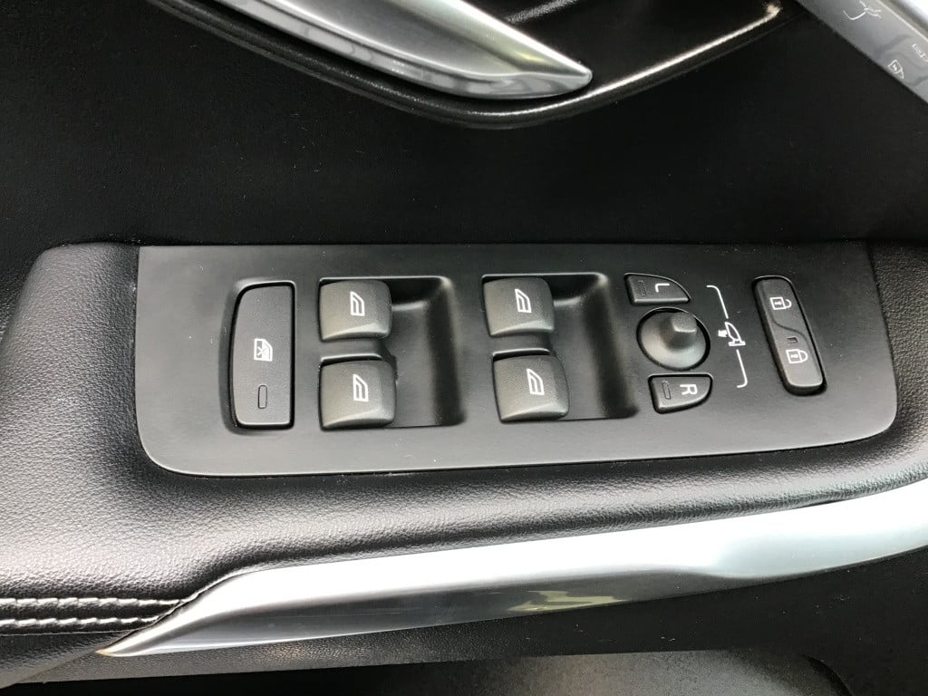 Volvo V40 2.0 t4 business sport stand kachel a.camera