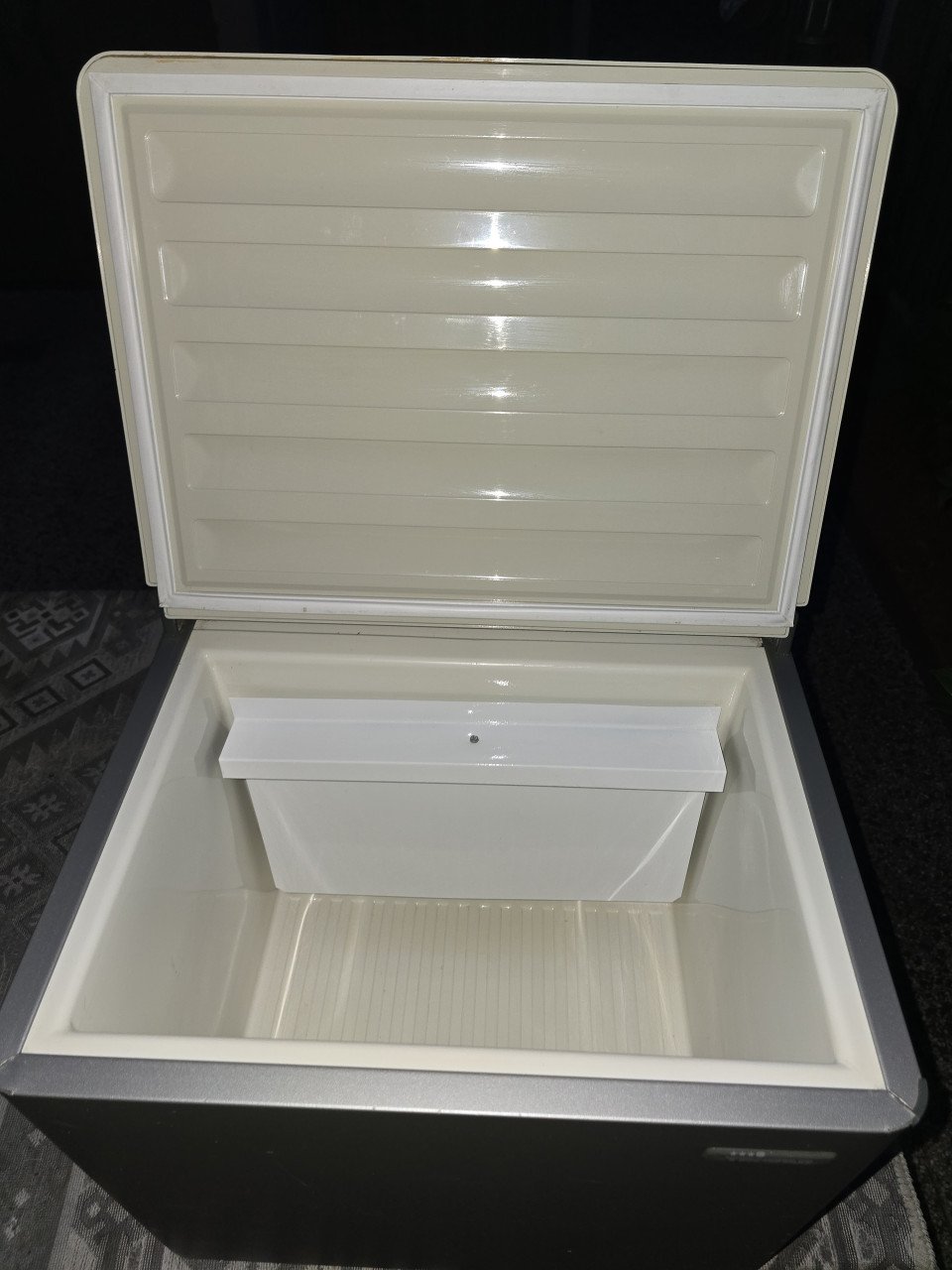 Te koop camping koelkastje