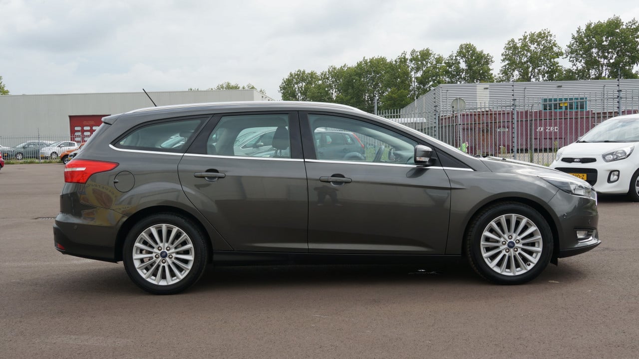 Ford Focus Wagon 1.5 Titanium rijklaar incl garantie