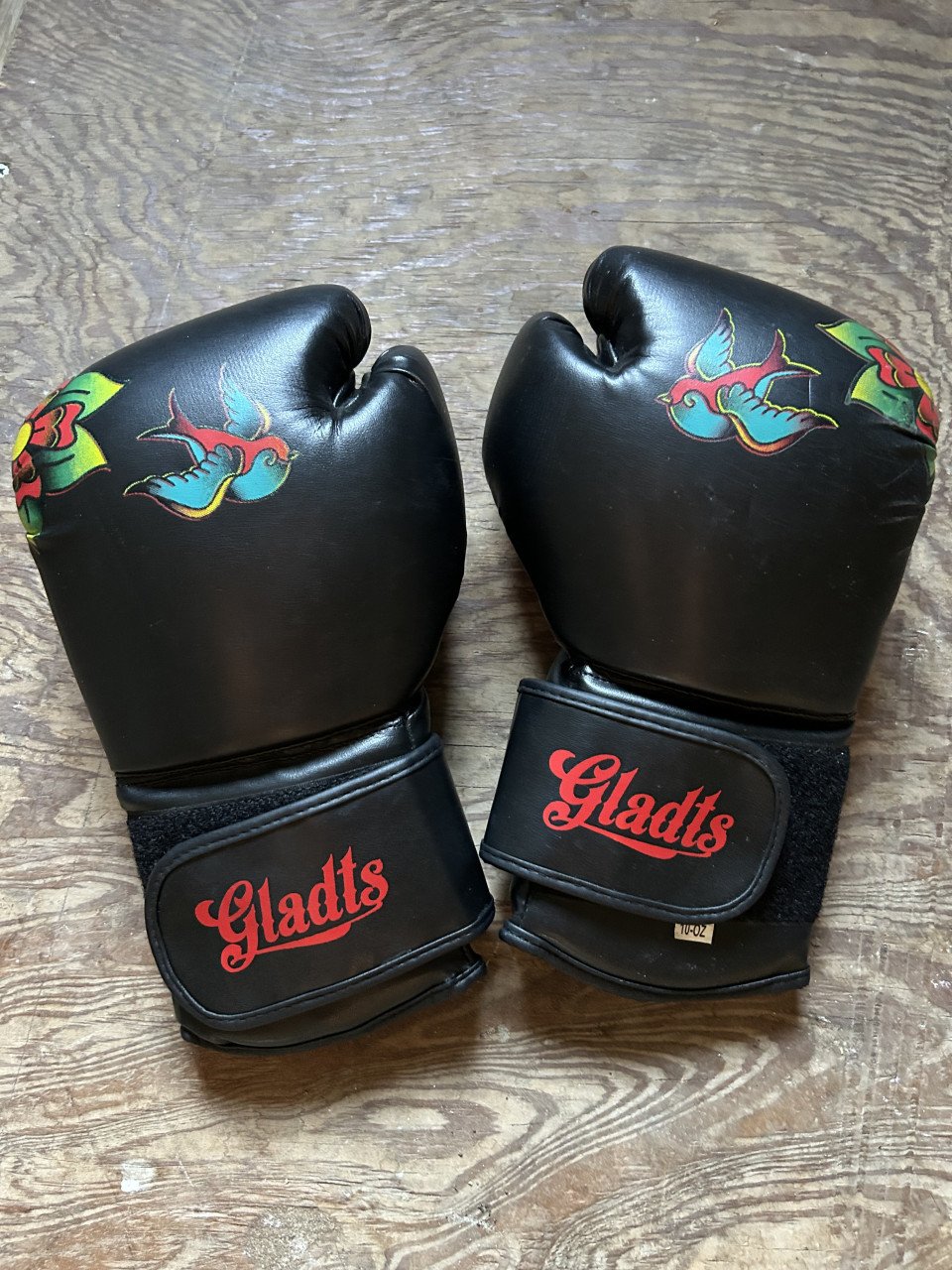 Bokshandschoenen en scheenbeschermers Gladts