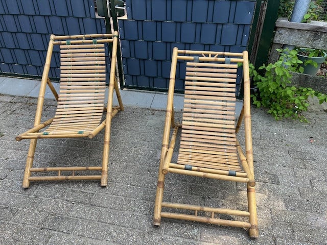 Ligstoel van bamboe hout
