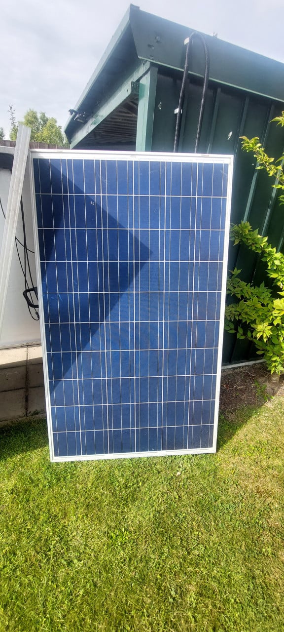 6 zonnepanelen met omvormer