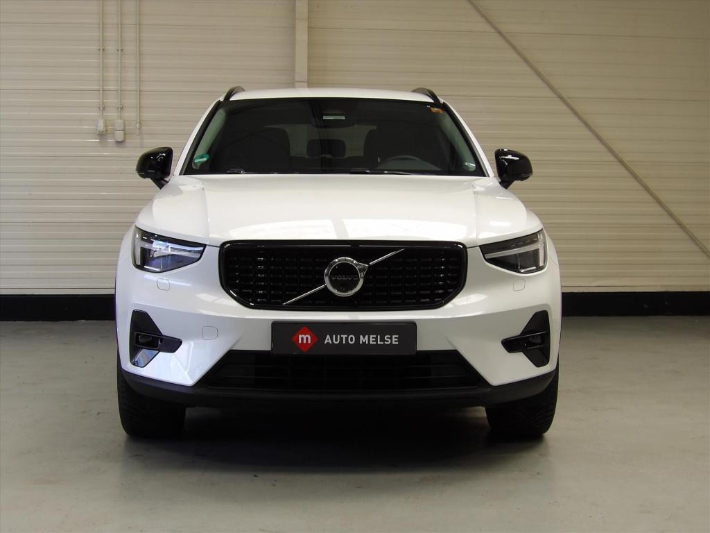 Volvo XC40 b4 197pk mild hybrid aut plus dark