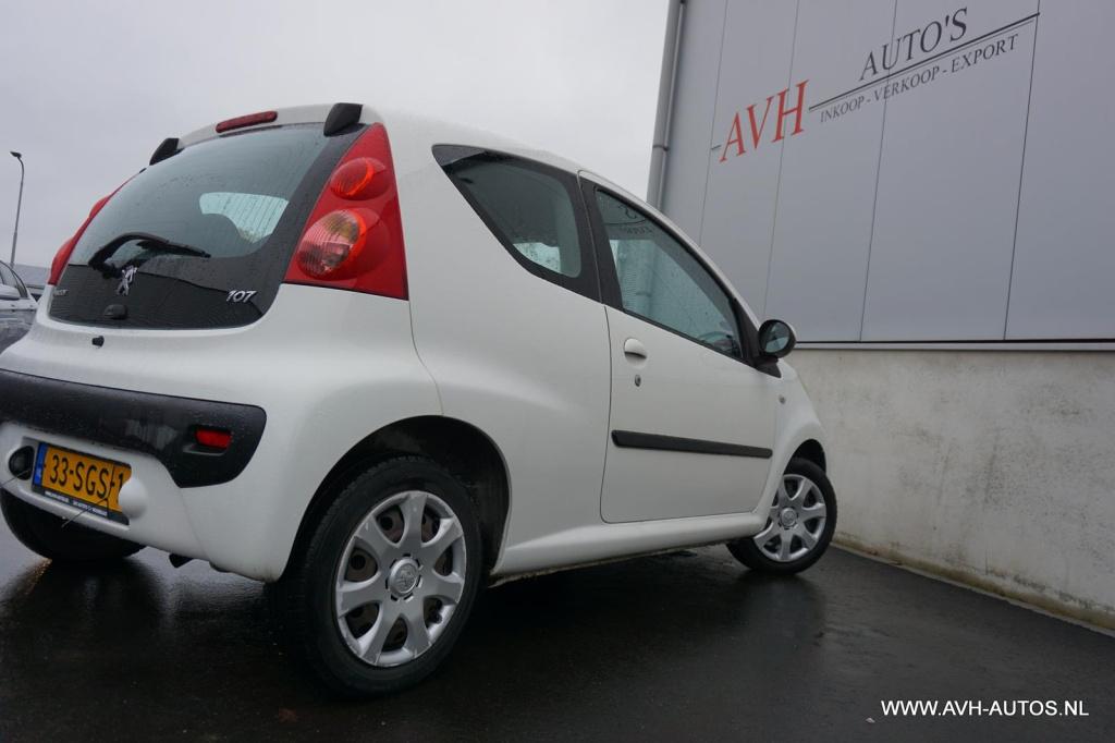 Peugeot 107 1.0-12v xs