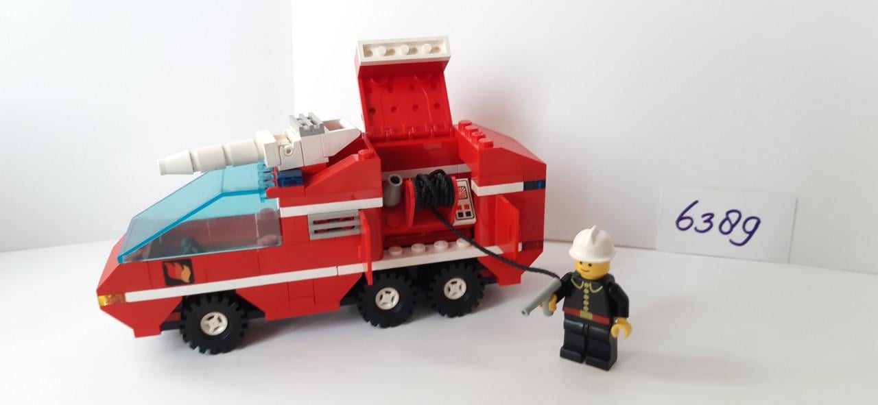 Lego Classic Town 6389: brandweerkazerne + heli, spuitwagen, brandweerauto