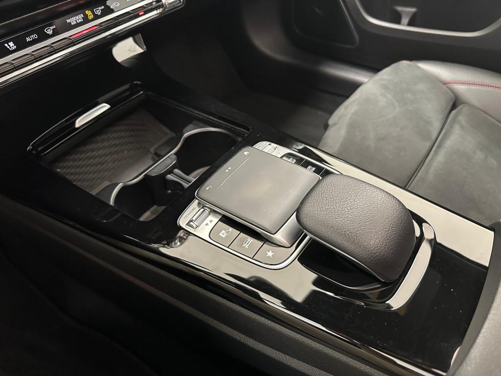 Mercedes-Benz A-Klasse 200 amg premium plus | burmester | panoramadak | mem