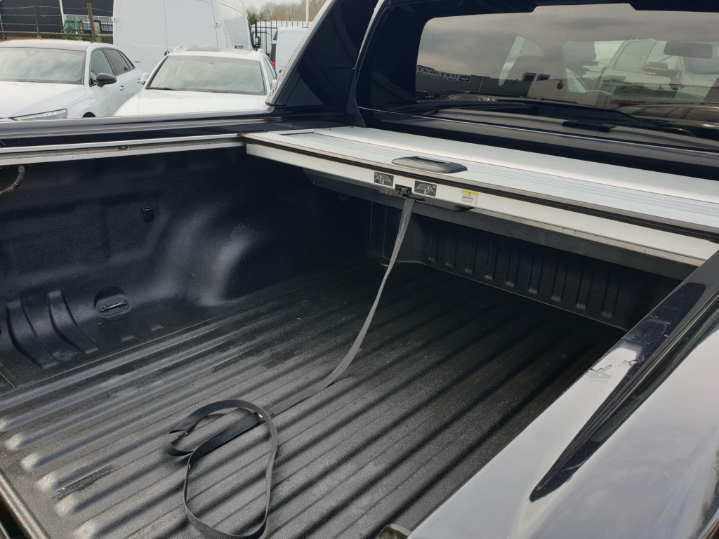 Volkswagen Amarok 3.0 tdi v6 4motion dark label