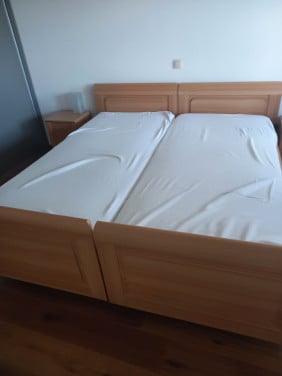 Tweepersoonsbed met verstelbare lattenbodem
