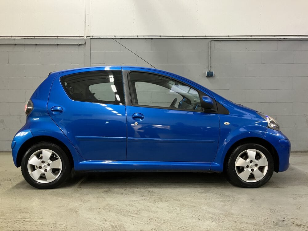Toyota Aygo 1.0-12V Dynamic Blue