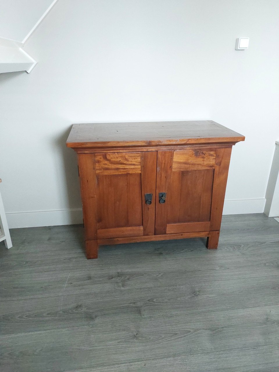 Massief tv kast