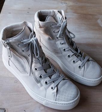 Mooie beige leren sneakers mt 38,5; Paul Green