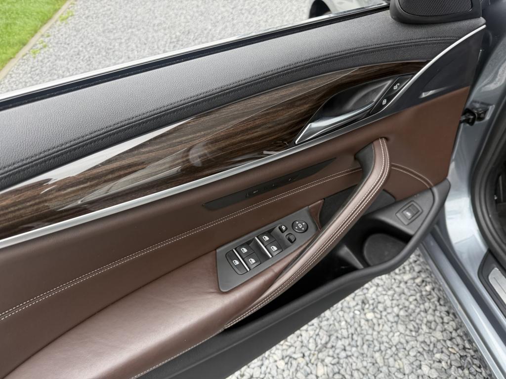 BMW 5 Serie 530i xdrive automaat high executive sedan