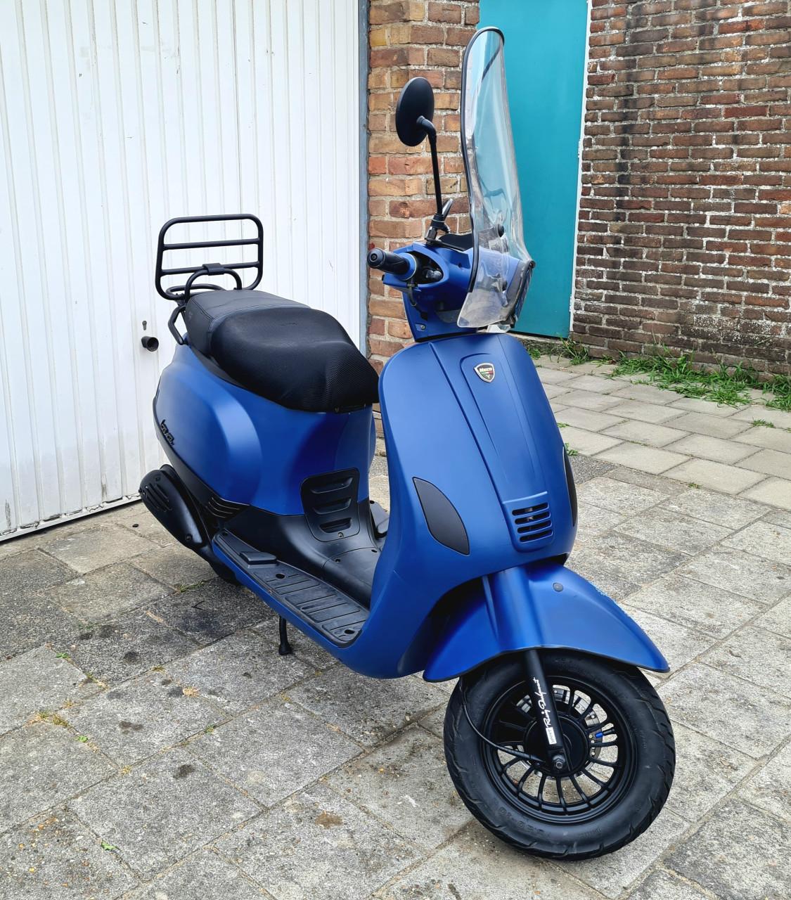 Btc Riva mat blauw 2016