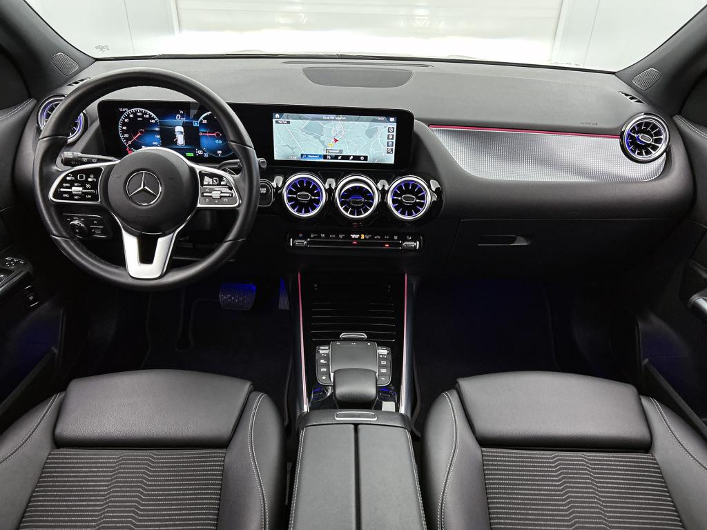 Mercedes-Benz Eqa 250 business solution luxury 67 kwh ledkoplampen | parkee