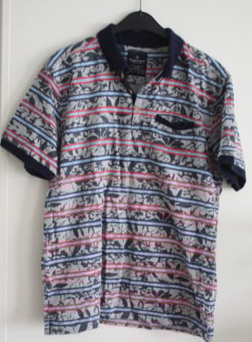 Polo blauw rode strepen en bloemen print  maat L