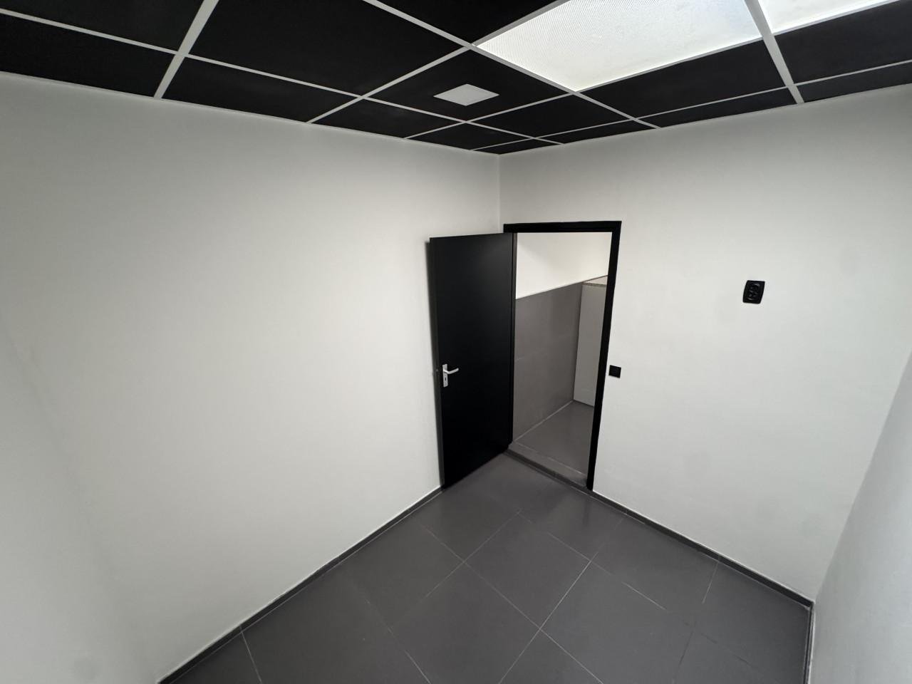 Magazijn-/bedrijfsruimte van 150 m²