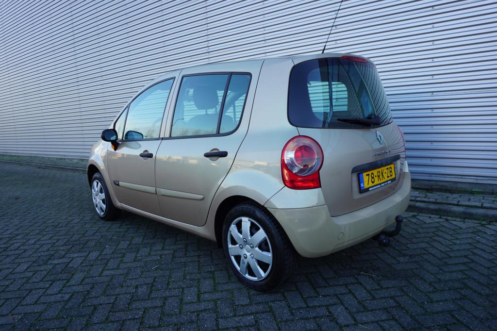 Renault Modus 1.2-16v campus elektr. ramen / trekhaak / nap