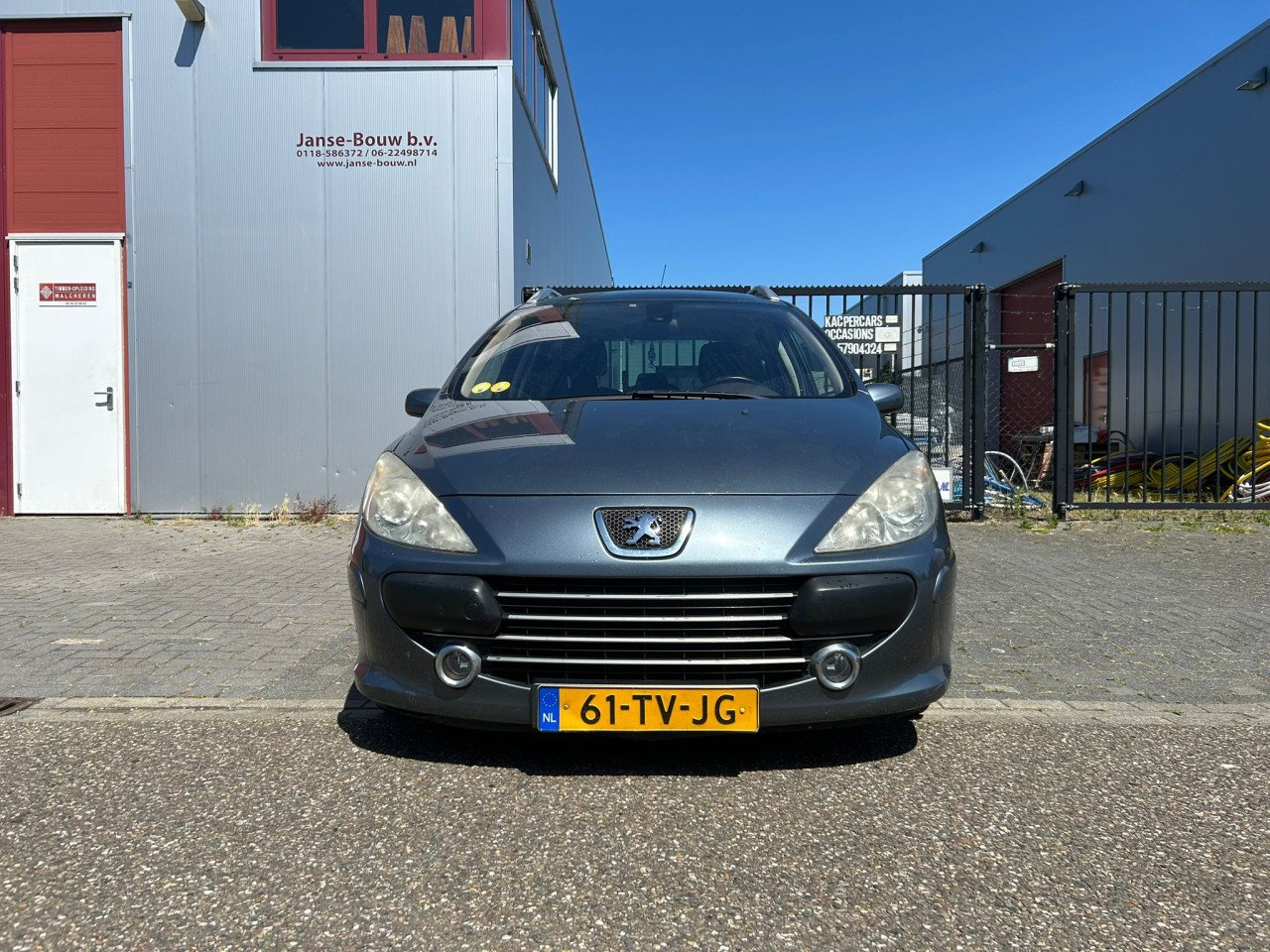 Peugeot 307 SW 2.0-16V Pack Automaat Panorama Dak Uit te breiden naar 7zit!