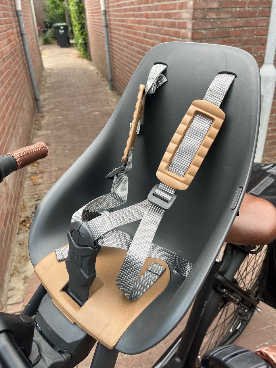 Stella Dolce Black incl. Urban Iki kinderzitje en windscherm