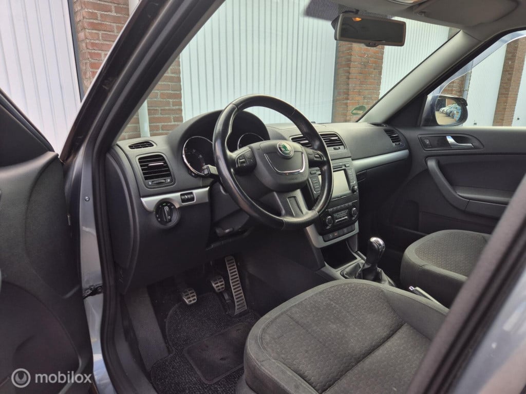 Skoda Yeti 1.2 tsi elegance / origineel nl / cruisecontrol / trekhaak