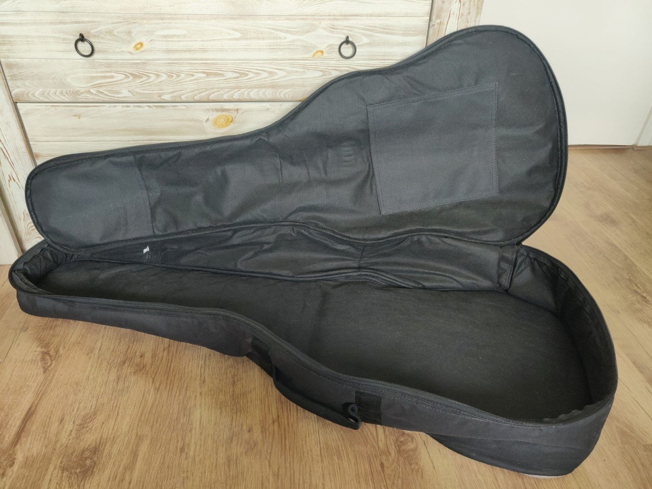 Stevige gitaartas