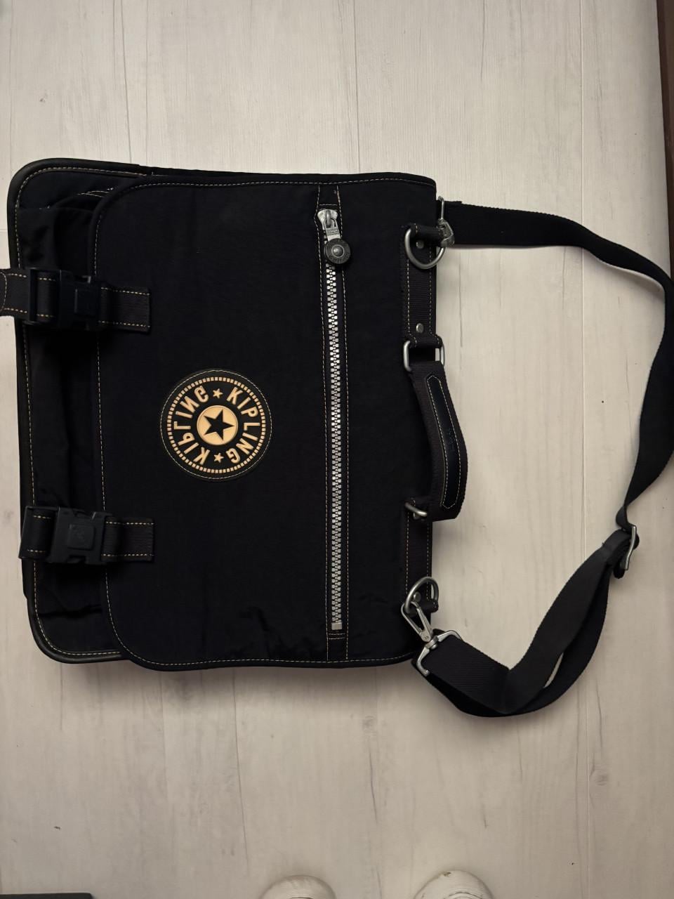 Kipling laptop schoudertas met vakken GEEN KOERIERSDIENSTEN