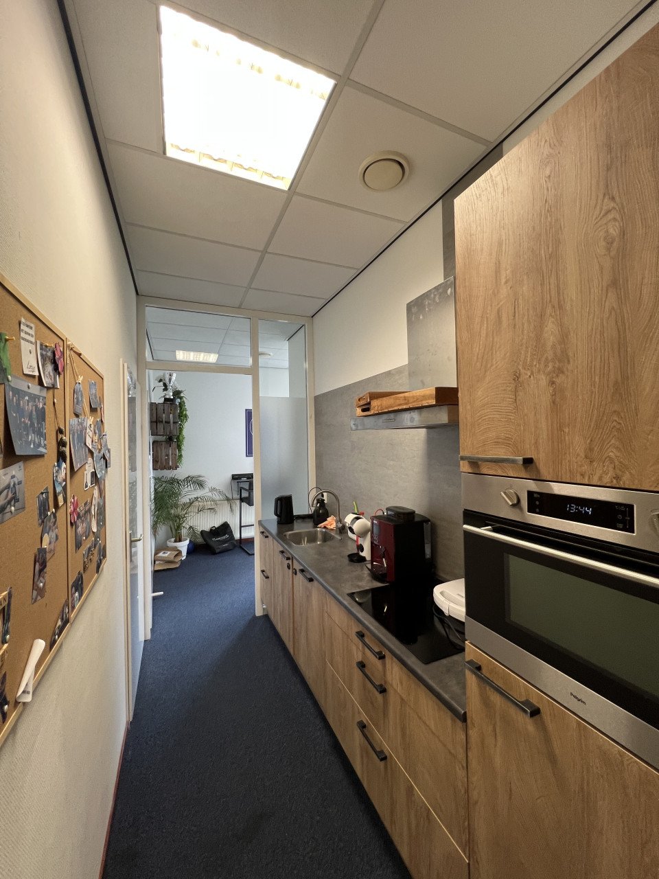 Te huur. geschakelde kantoorruimtes totaal 90m2