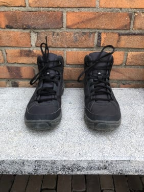 Zwarte wandelschoenen maat 43.