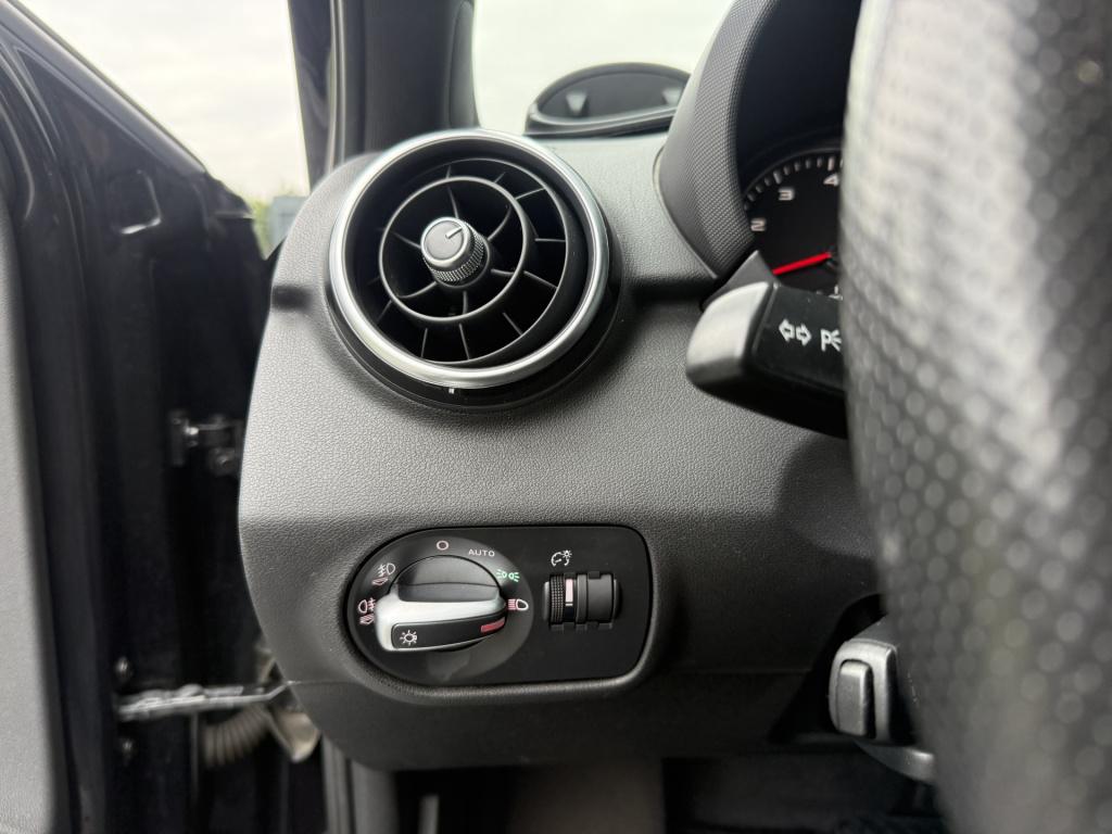 Audi A1 1.4 tfsi 150pk automaat ambition s-line business 3-drs