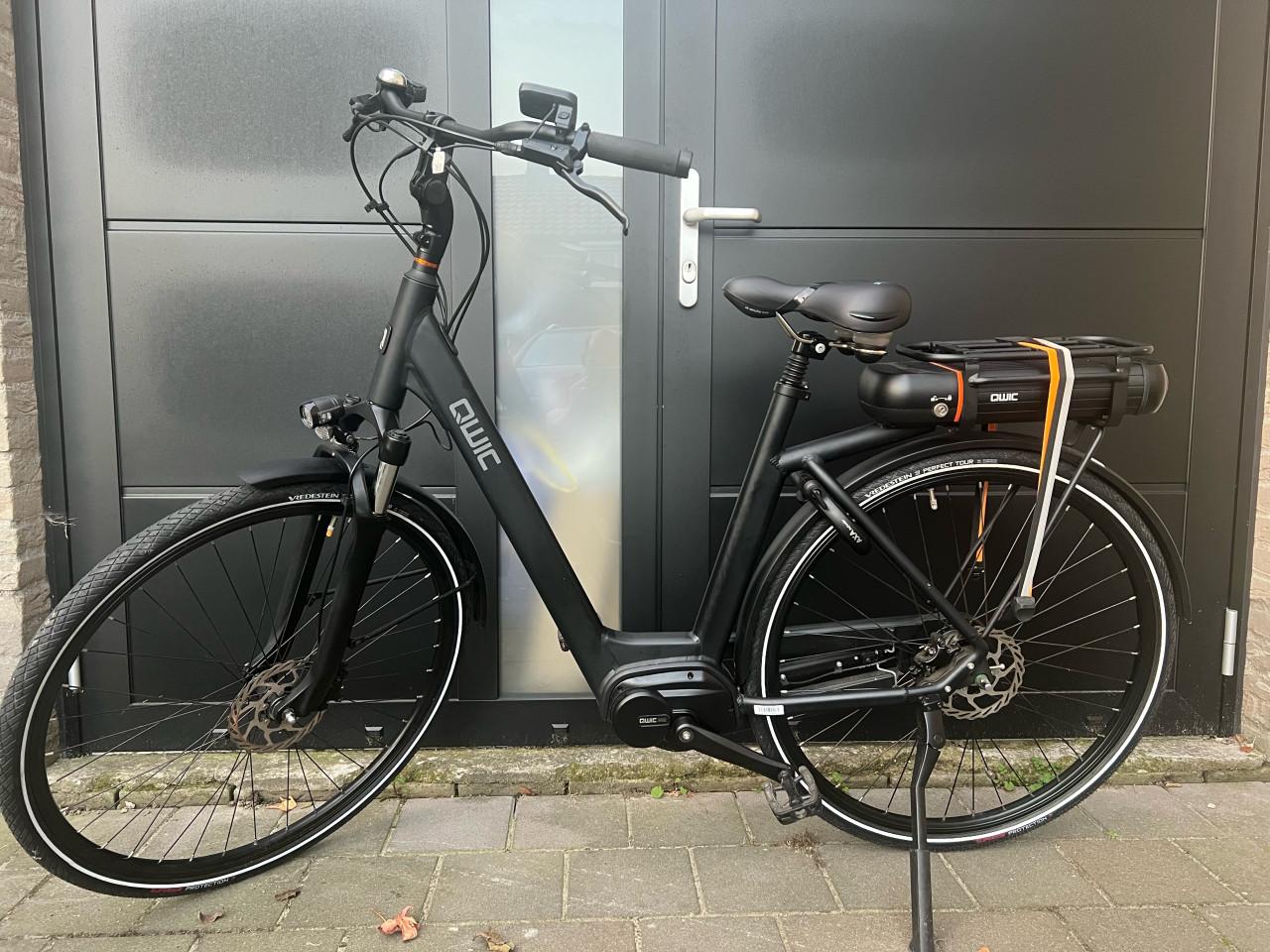 Prachtige Qwic Premium MN7 D 55cm  1225 km 2022 als nieuw