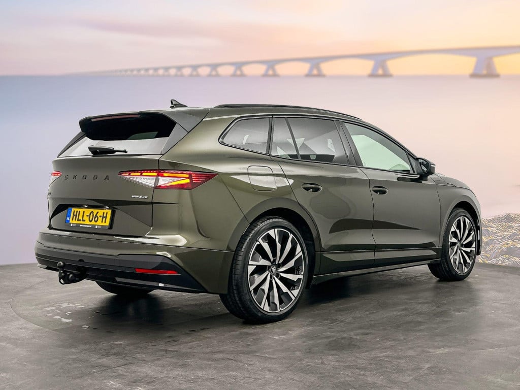 Skoda Enyaq Iv sportline elektromotor 210 kw / 286 pk suv elektri