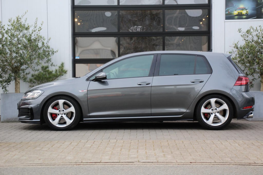 Volkswagen Golf 2.0 tsi gti - h&r - dsg - led/matrix - pdc rondom - disc+ -