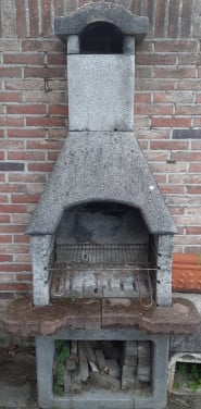Betonnen barbecue