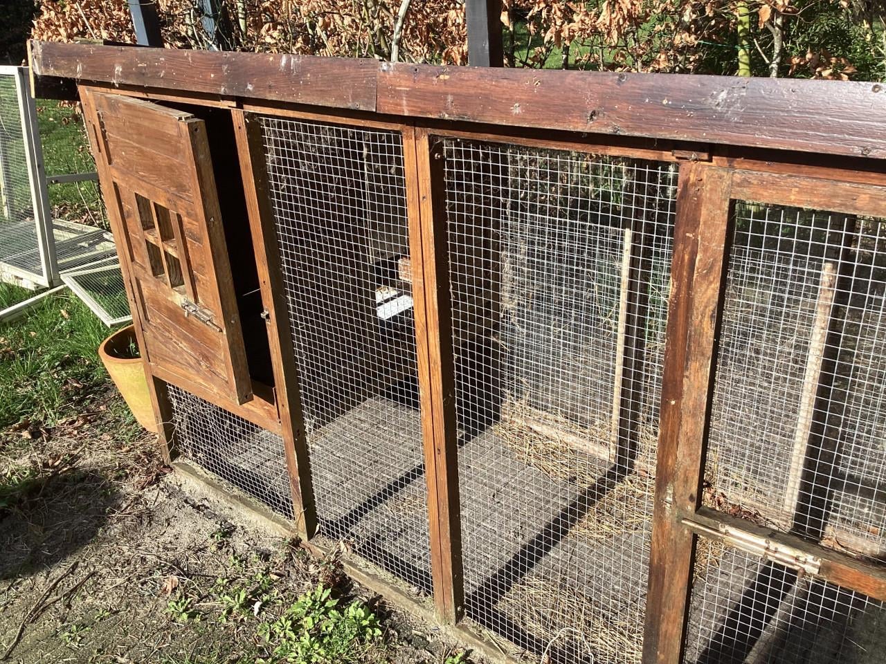 2 Konijnen/kippen hok