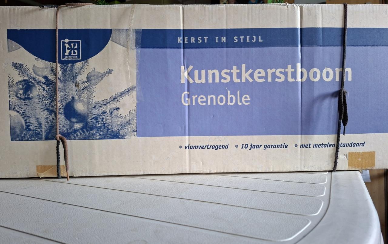 Mooie kunstkerstboom (180 cm)