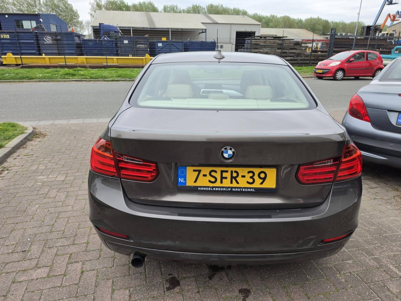 Te Koop: BMW 320i F30 – Luxe & Sportief!