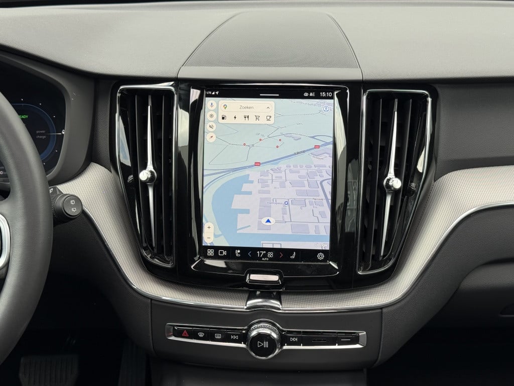 Volvo XC60 2.0 t6 awd + dark